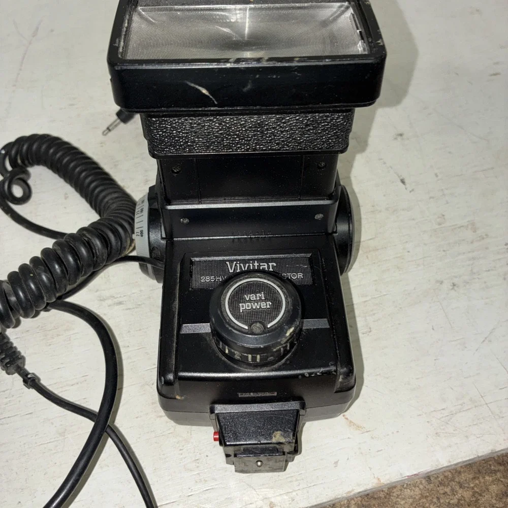 Vintage Vivitar 200m Thyristor 285 Vari-Power Flash Untested Needs Cleaned